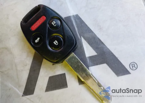 2010 Honda Accord 2.4 Ex-L z USA, uszkodzony, nr VIN 1HGCP2F81AA071237